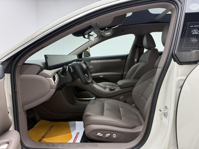 Certificated Pre-Owned IM L6 2025 Ultra 100kWh -u22748851