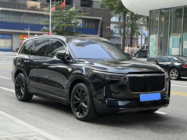 Pre-Owned Li ONE 2020 Extended - Range 6 - Seat Edition