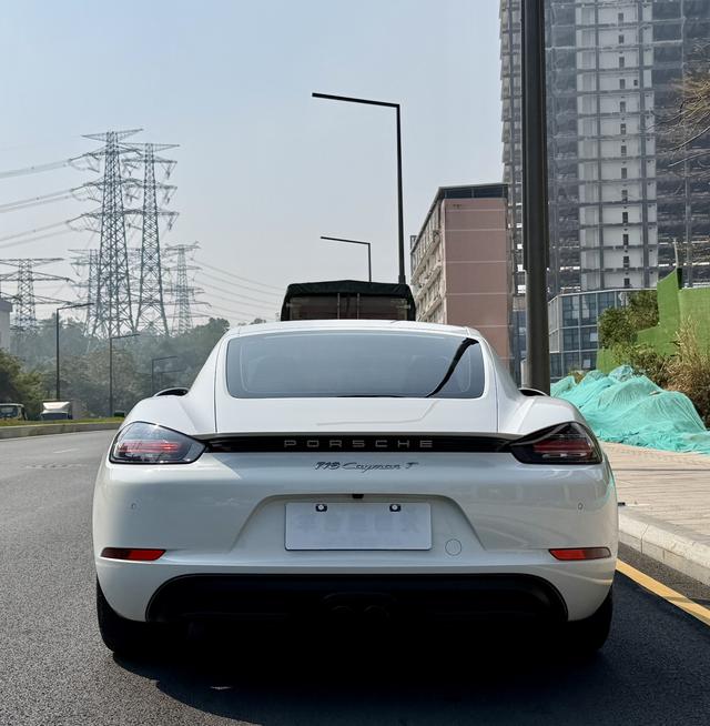 Certificated Pre-Owned Porsche 718 2018 Cayman 2.0T - u22584979