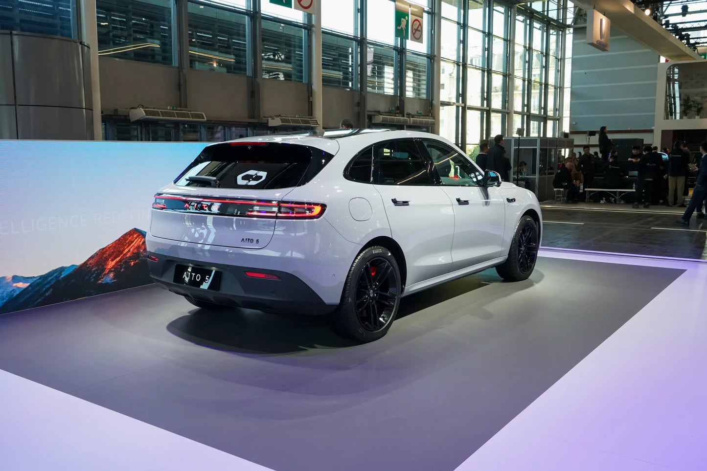 Seres Auto AITO M5-Híbrido REEV