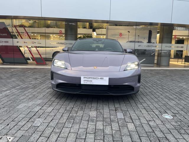 Pre-Owned 2024 Porsche Taycan 4