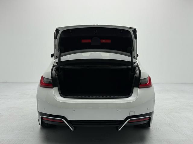 Certificated Pre-Owned BMW i3 2023 Refreshed eDrive40L Night Edition Package -u22743156