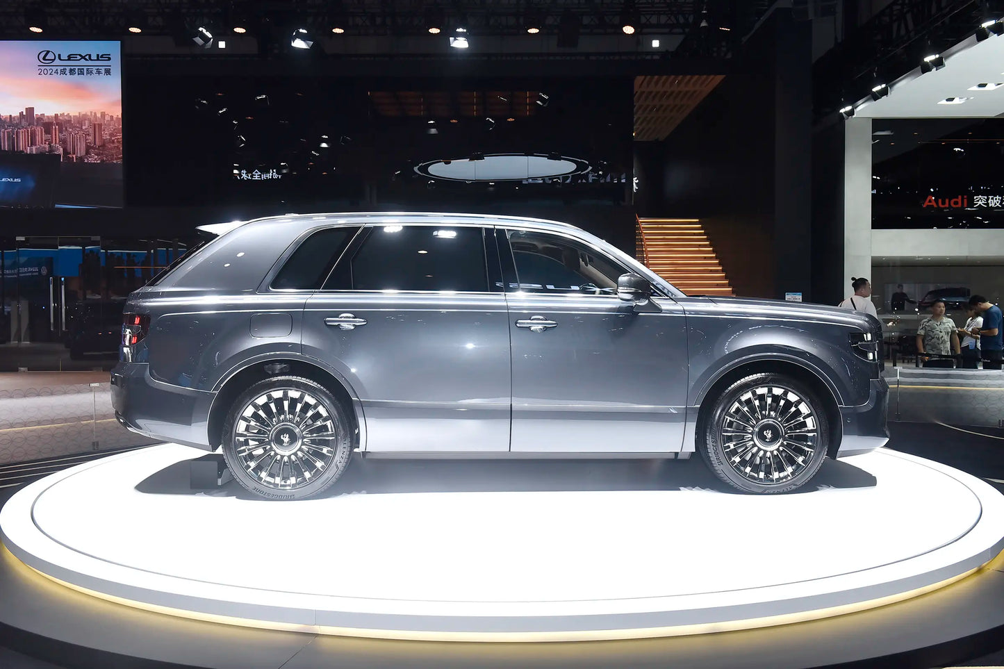 Toyota Century Shiji - Híbrido PHEV