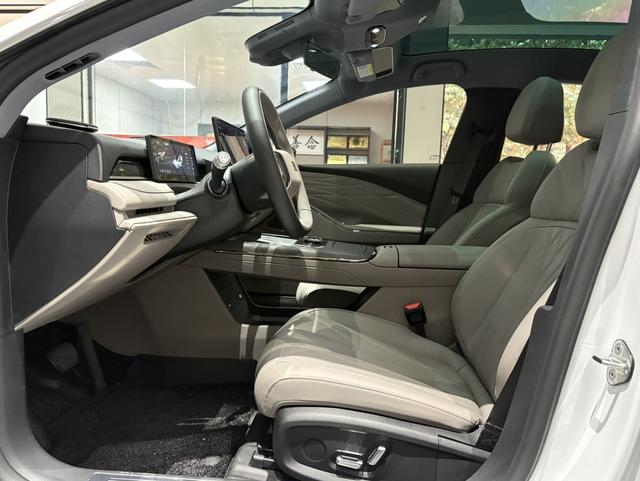 Certificated Pre-Owned Geely Galaxy Xingyao 8 PHEV 2025 Edition 130km EM-i Premium Version -u22763859