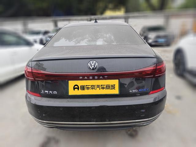 Certificated Pre-Owned SAIC Volkswagen Passat PHEV 2022 430PHEV Hybrid Luxury Edition -u22546131