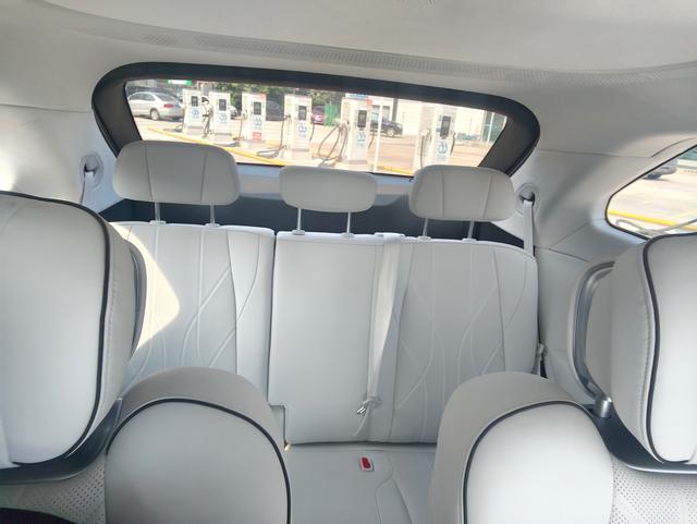 Certificated Pre-Owned XPENG X9 2024 702 Ultra Long Range Max-u22216087