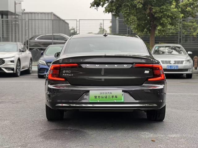 Certificated Pre-Owned Volvo S90 PHEV 2022 T8 E-Drive Hybrid Inscription Luxury Edition -u22510718