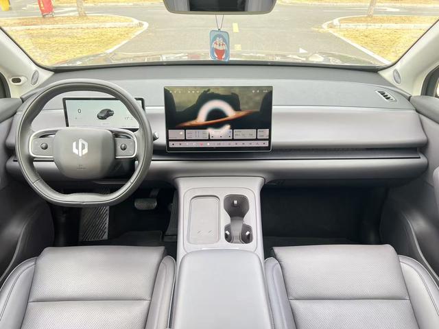 Certificated Pre-Owned Leapmotor C10 2024 Extended-Range 210 Lidar Edition -u22570099