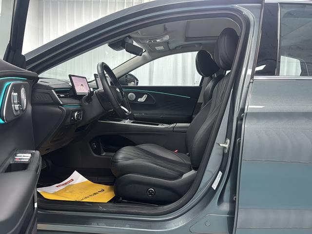 Certificated Pre-Owned Fengyun A8L 2025 145km Luxury Version