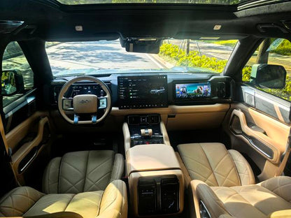 Certificated Pre-Owned Formula Leopard 8 2025 Brave and Wise Flagship Edition 7-Seater -u22105093