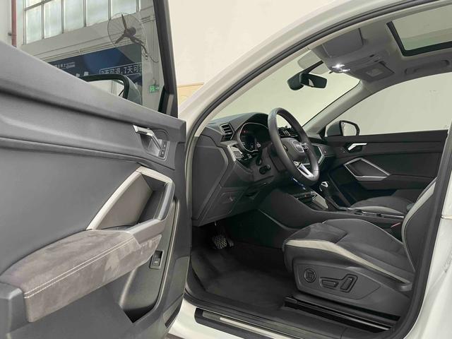 Certificated Pre-Owned Audi Q3 2022 35 TFSI Progressive Dynamic Edition - u22231864