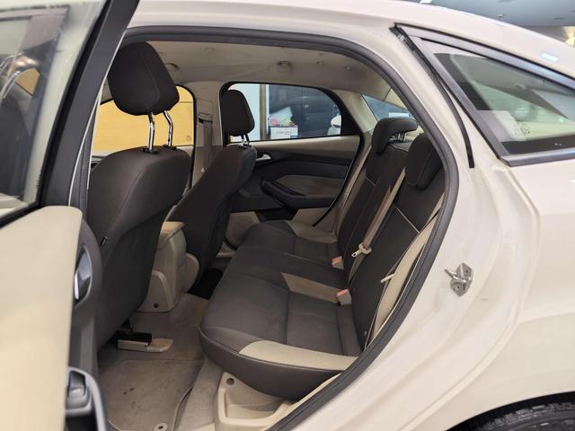 Ford Focus 2012 Berline 1.6L Automatique Édition Confort d'occasion certifiée - u21920723