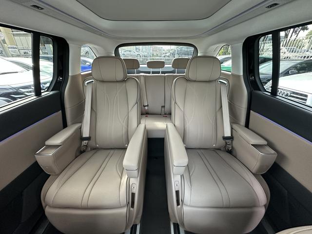 Certificated Pre-Owned XPENG X9 2025 All-Electric 650 Long Range Maxu21867911