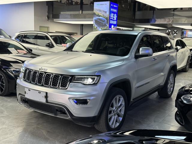 Certificated Pre-Owned Jeep Grand Cherokee 2017 3.0L Elite Navigation Edition - u22586482