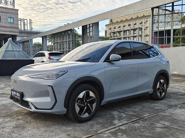 Pre-Owned Yinhe E5 2024 Model 530km Long-Range Edition