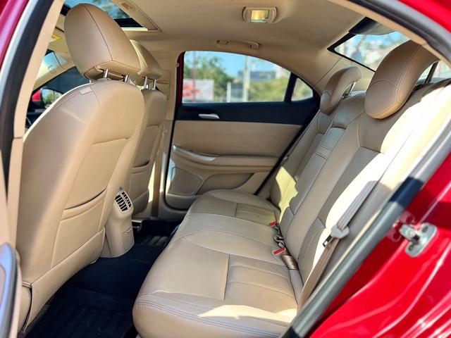 سيارة رووي 550 موديل 2013، فئة 550D 1.8T أوتوماتيكية، إصدار بريميوم، معتمدة كسيارة مستعملة - u22132925