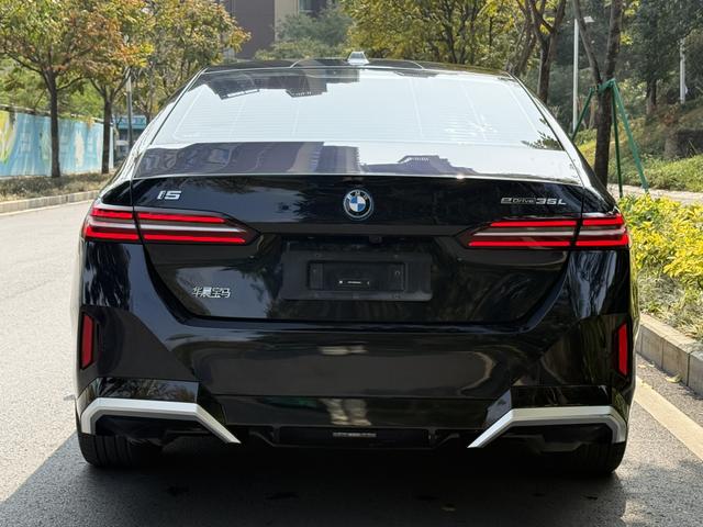 Certificated Pre-Owned BMW i5 2024 eDrive35L M Sport Package -u22594702