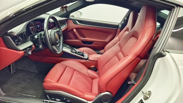 Certificated Pre-Owned Porsche 911 2022 Carrera 3.0T - u22238396