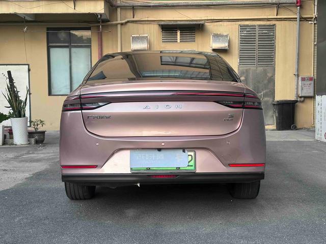 Pre-Owned AION S 2021 Model Plus 80 Long-Range Version