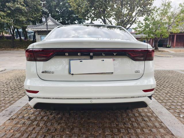 Certificated Pre-Owned Geely Emgrand 2025 4th Generation 1.5L CVT Premium Edition - u22611337