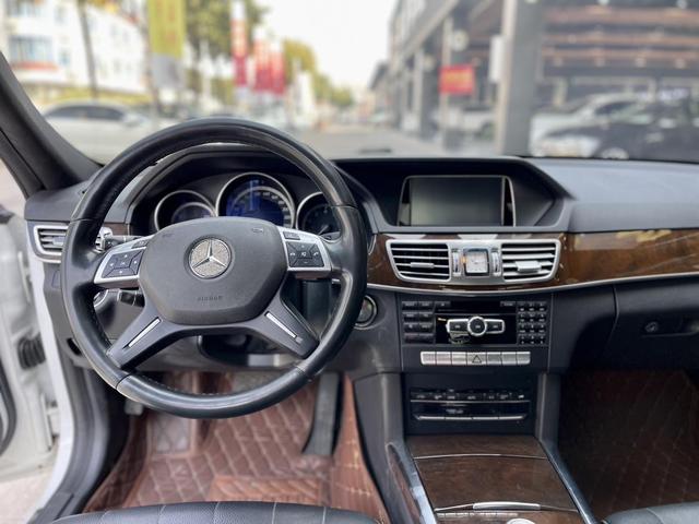Certificated Pre-Owned Mercedes-Benz E-Class 2015 E 200 L - u22628917