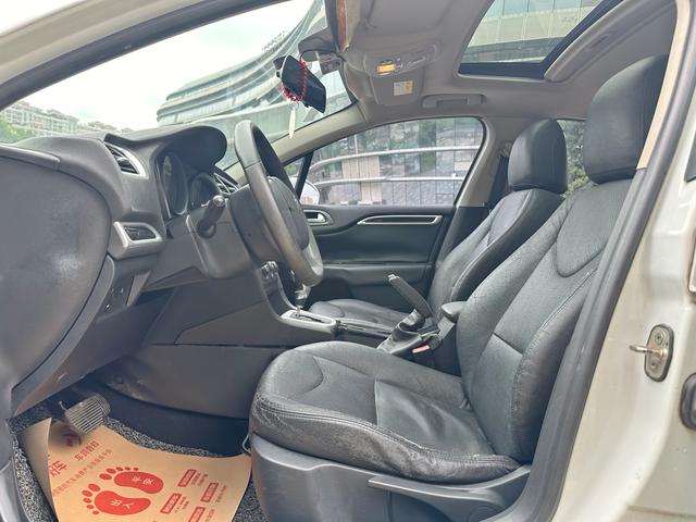 Citroën C4L 2013 1.8L Automatique Édition Plaisir d'occasion certifiée - u19310363