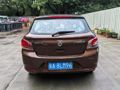 سيارة SAIC-GM-Wuling Baojun 610 موديل 2014، سعة 1.5 لتر، ناقل حركة يدوي، إصدار قياسي، معتمدة كسيارة مستعملة - u21003828