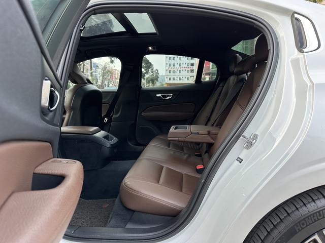 Certificated Pre-Owned Volvo S60 2020 T4 Inscription Luxury Edition - u22692537