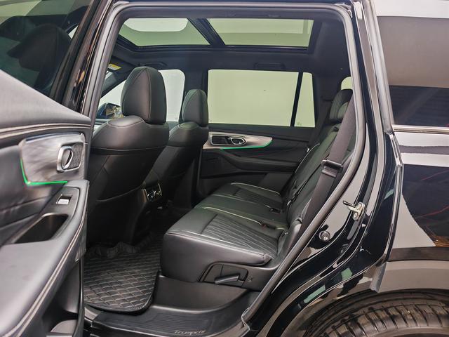 Certificated Pre-Owned GAC Trumpchi GS8 2025 Pilot Series 2.0TGDI Two-Wheel Drive 5-Seater Luxury Edition - u22419911