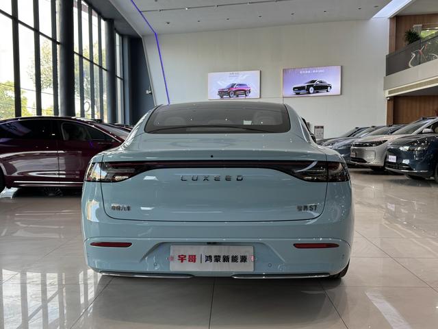 Certificated Pre-Owned Zhijie S7 2025 Ultra Four-wheel Drive Long-range Version -u22568225