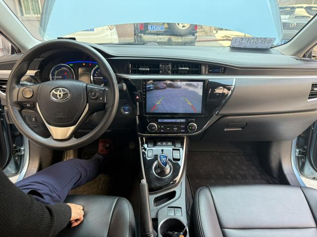 Certificated Pre-Owned GAC Toyota Corolla 2016 Hybrid 1.8L CVT Elite Edition -u22445710
