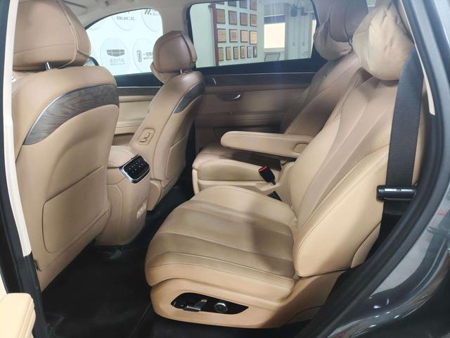 Certificated Pre-Owned Wenjie M7 2022 4WD Luxury Edition -u22408403