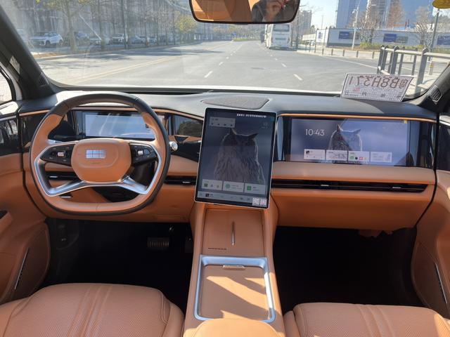 Certificated Pre-Owned Geely Galaxy L7 2025 1.5L EM-i 115km Exploration Edition -u22385187