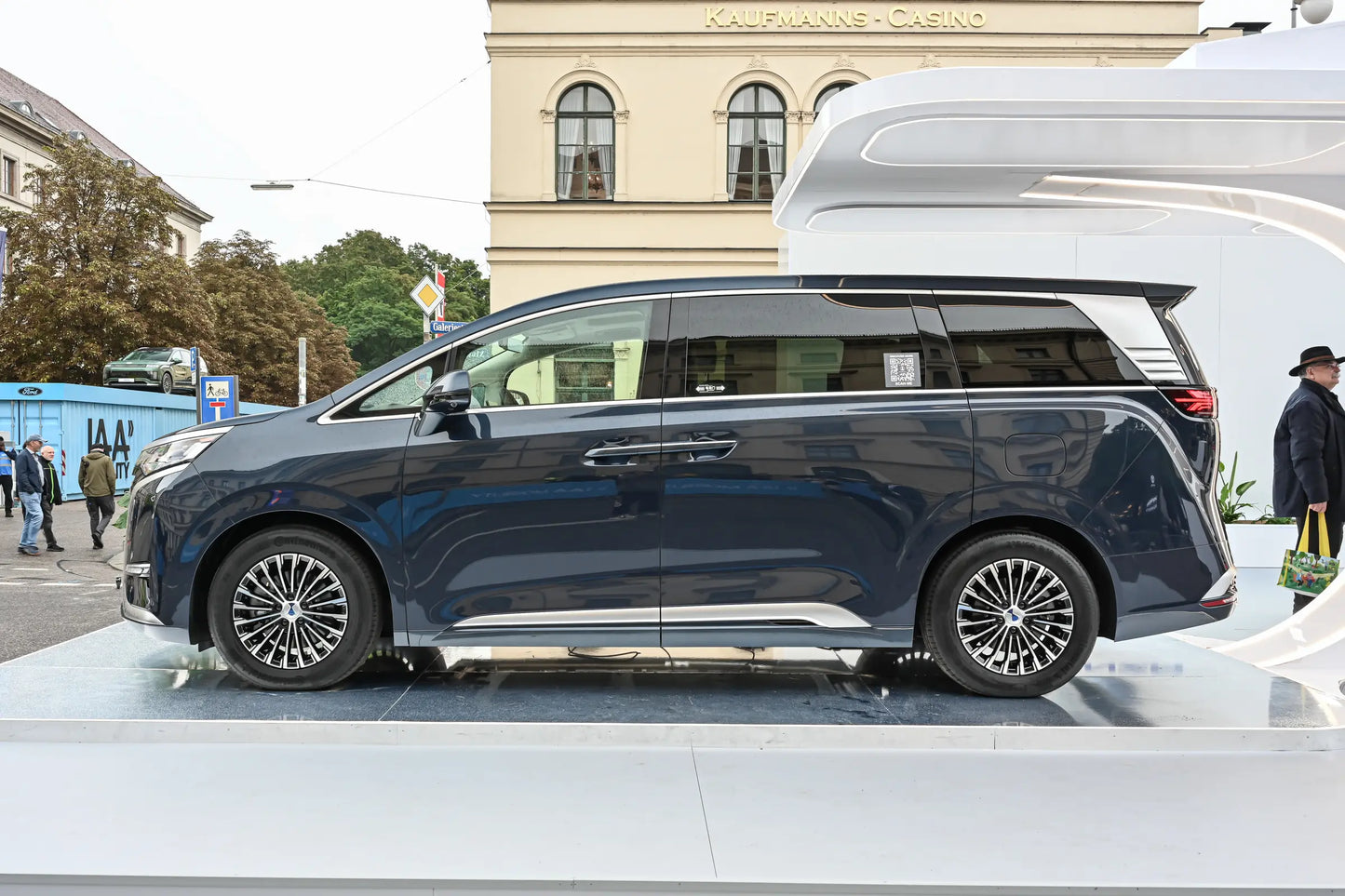 Denza Denza D9 DM - Híbrido PHEV