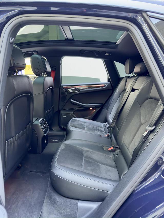 Certificated Pre-Owned 2018 Porsche Macan 2.0T - u22546974