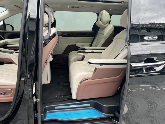 Certificated Pre-Owned BYD Xia 2025 DM-i 180KM Beyond Edition -u22348745