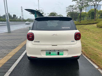 دراجة Yiwei 3 مستعملة موديل 2023، 505 كم، هوائية