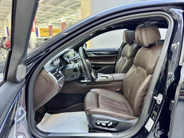 Certificated Used BMW 7 Series 2018 740Li Leading Edition M Sport Package - u22069222