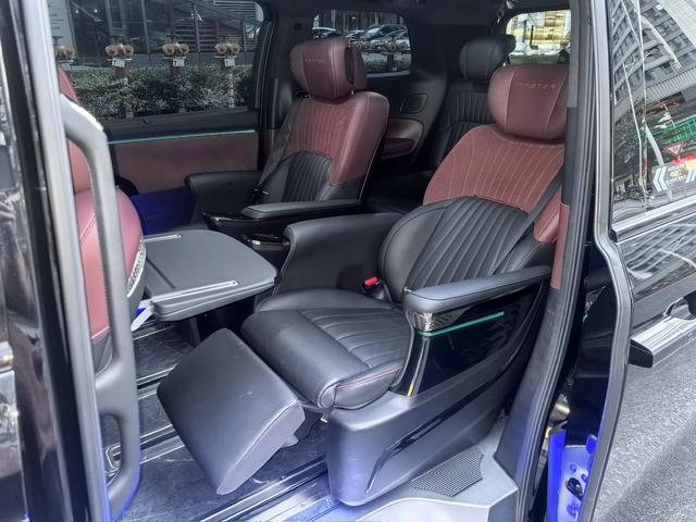 Certificated Pre-Owned GAC Trumpchi M8 2023 Master Series 2.0TGDI Flagship Edition - u22714028