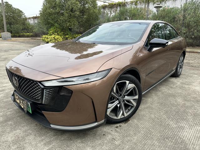 Certificated Pre-Owned Mazda EZ-6 2024 Extended Range 200 Premium Edition -u22134828