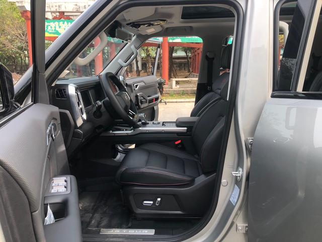 Certificated Pre-Owned Jetour Traveler C-DM 2025 Extended Version 1.5TD DHT 206km XWD 7-Seater Crossing