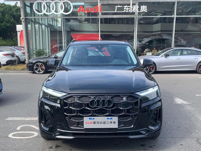 Certificated Used Audi Q7 2024 45 TFSI Quattro S Line Black Warrior Edition - u22068010
