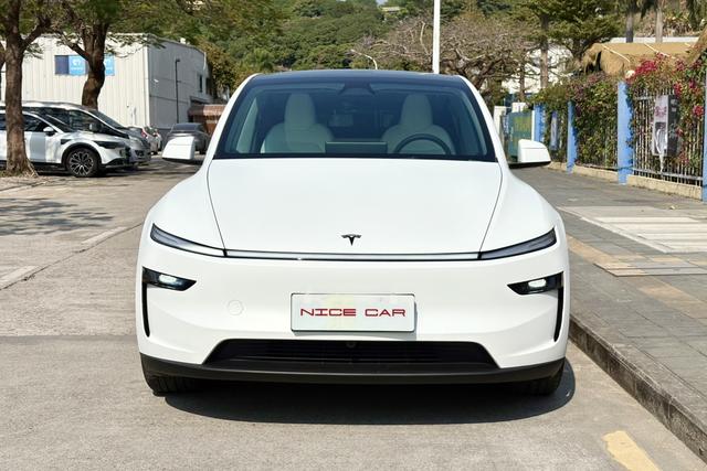 Certificated Pre-Owned Model Y 2025 Long Range All-Wheel Drive Launch Edition -u22481695