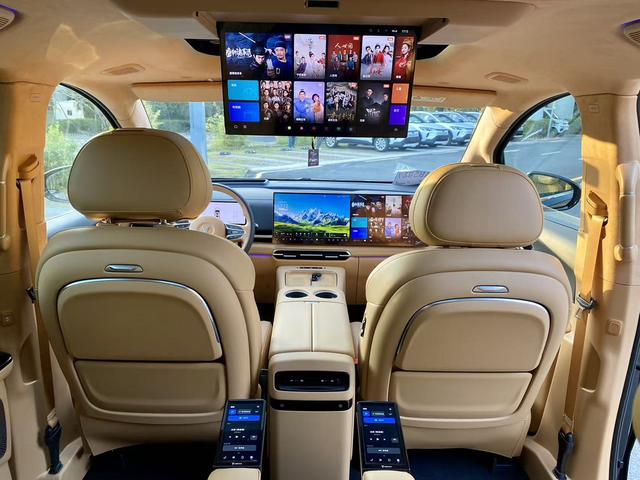 Certificated Pre-Owned VOYAH Dreamer PHEV 2025 AWD Flagship Kunpeng Edition -u22152141