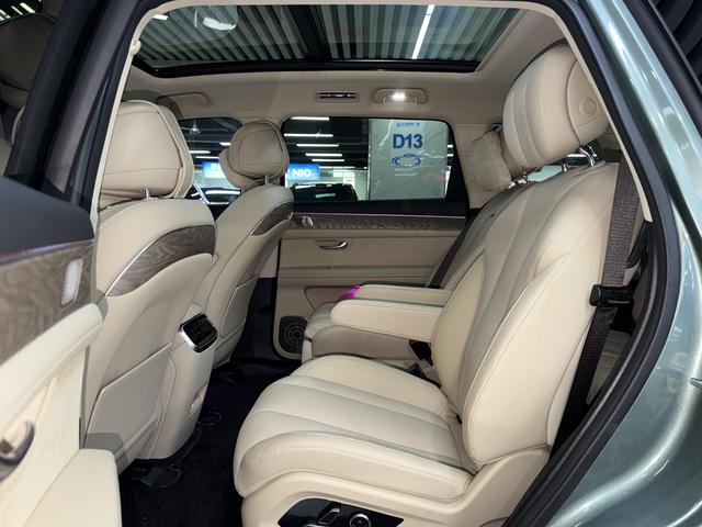 Pre - Owned 2022 AITO M7 Two - Wheel Drive Comfort Edition