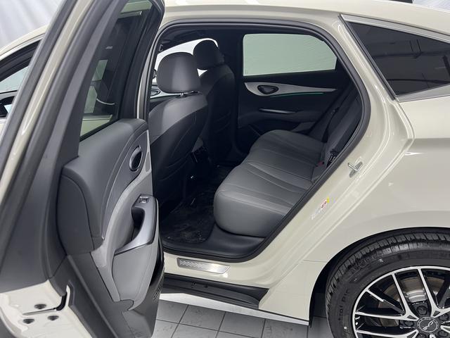 Pre-Owned BYD Seal 07DM 2025 Model ADAS Version DM-i 125KM Premium Type