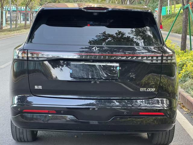 Certificated Pre-Owned Eπ 008 2024 Edition 636Max All-Electric 6-Seater -u22481630