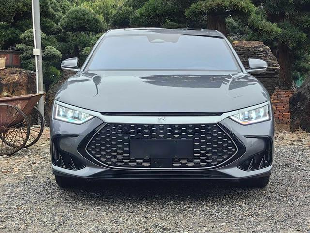 Certificated Pre-Owned BYD Han DM 2022 DM-i 121KM Honor Edition -u22627012