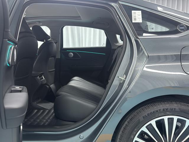 Certificated Pre-Owned Fengyun A8L 2025 145km Luxury Version