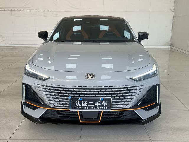 Certificated Pre-Owned Changan UNI-V 2025 1.5T 500Bar High-Energy Sport Edition - u22414863